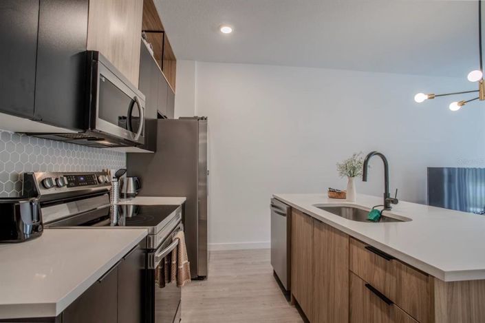 Image No.8-3 Bed Townhouse for sale