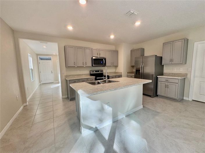 Image No.9-3 Bed House for sale