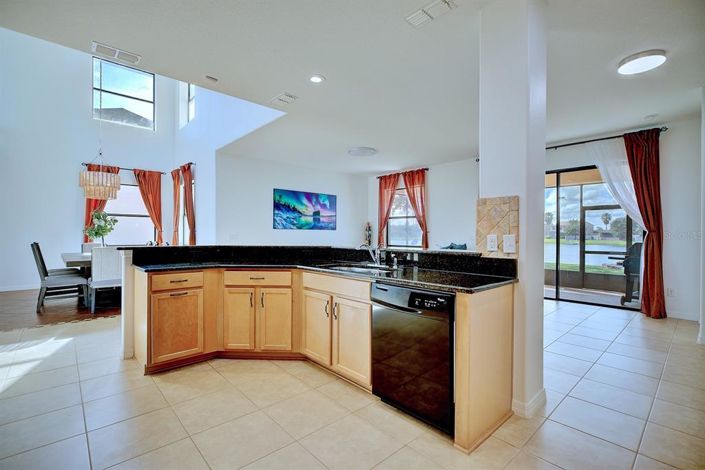 Image No.13-4 Bed House for sale