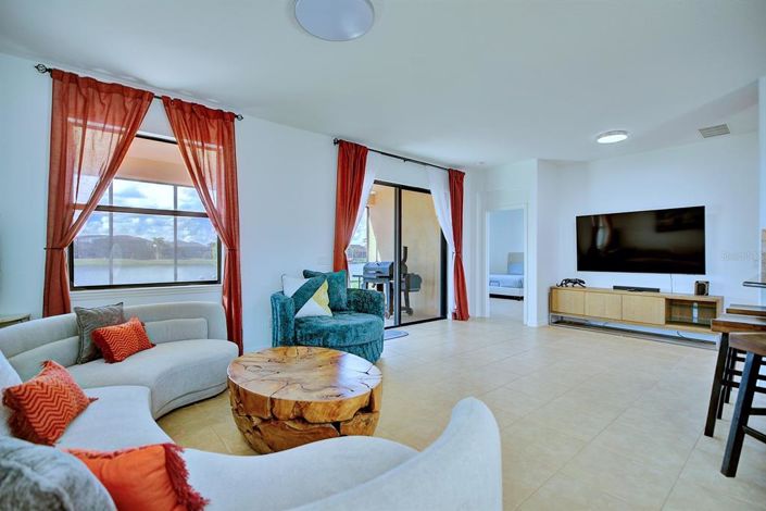 Image No.21-4 Bed House for sale