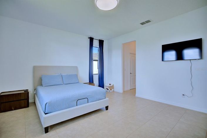 Image No.26-4 Bed House for sale