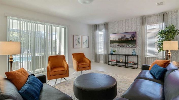 Image No.18-6 Bed House for sale