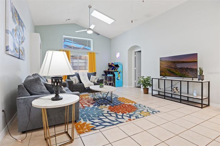 Image No.15-5 Bed House for sale