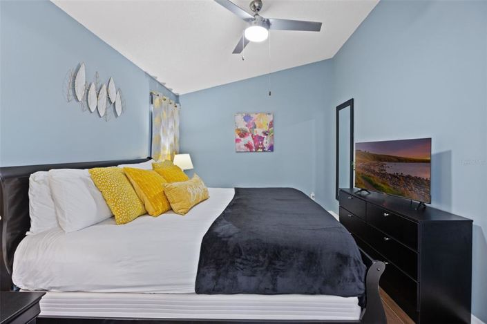 Image No.16-5 Bed House for sale