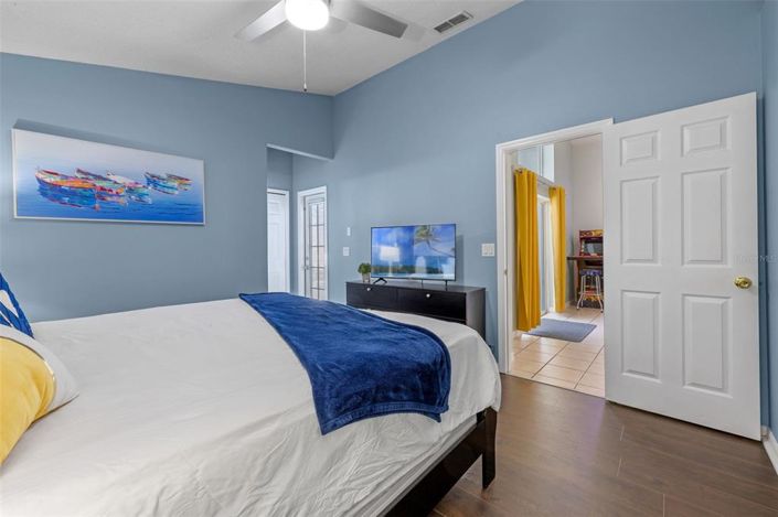 Image No.25-5 Bed House for sale