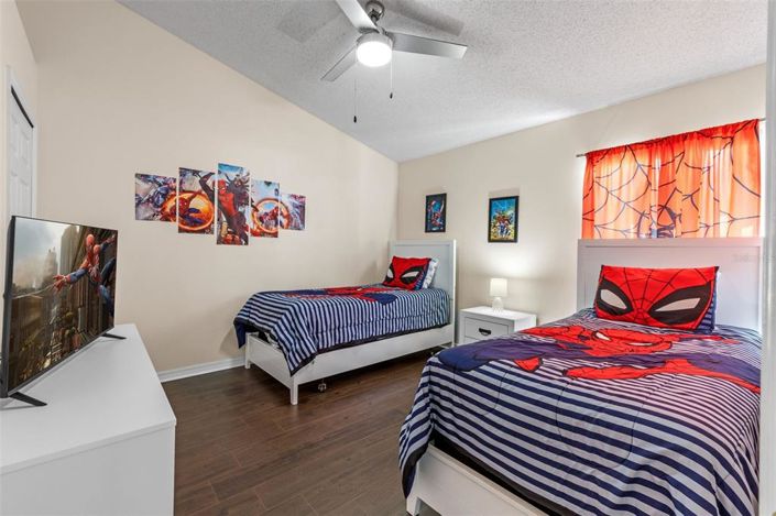 Image No.28-5 Bed House for sale