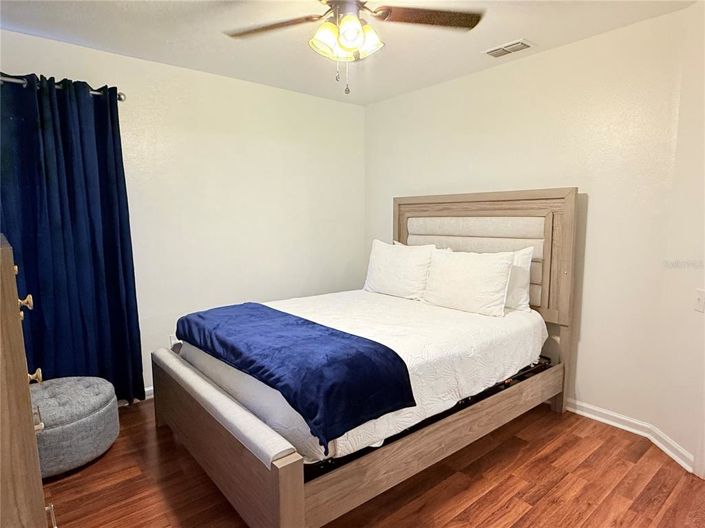 Image No.21-5 Bed House for sale