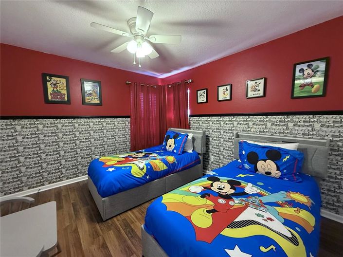 Image No.24-5 Bed House for sale