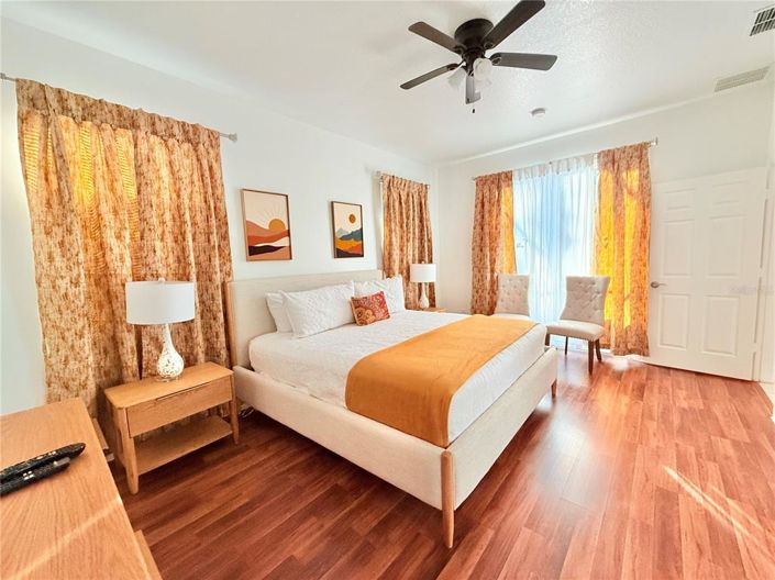 Image No.28-5 Bed House for sale