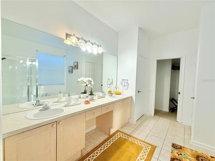 Image No.30-5 Bed House for sale