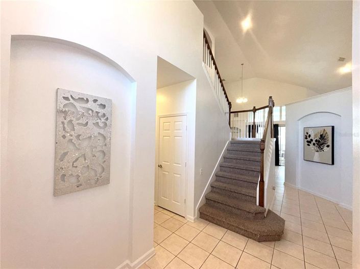 Image No.4-5 Bed House for sale