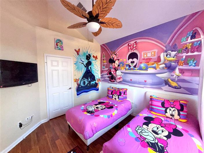 Image No.9-5 Bed House for sale