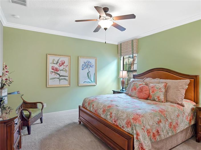 Image No.26-5 Bed House for sale