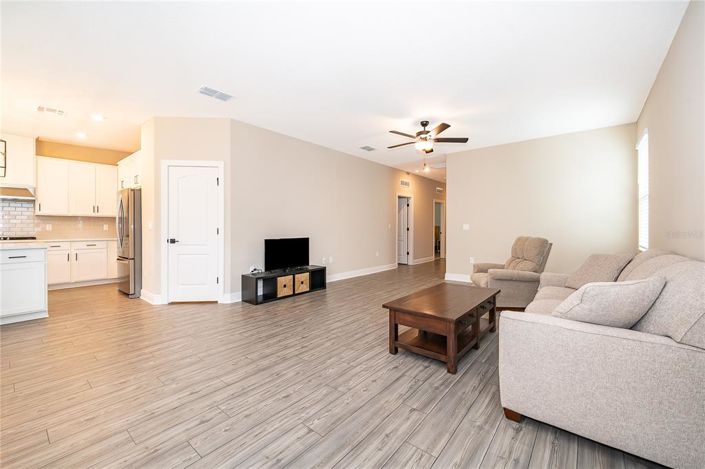 Image No.12-3 Bed House for sale