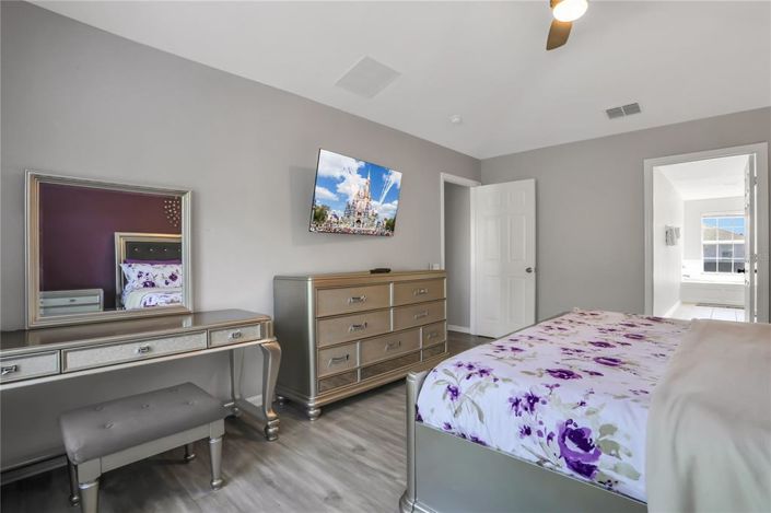 Image No.35-6 Bed House for sale