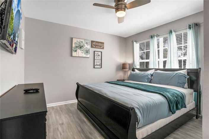 Image No.41-6 Bed House for sale