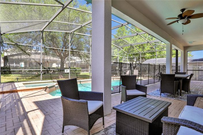 Image No.60-6 Bed House for sale