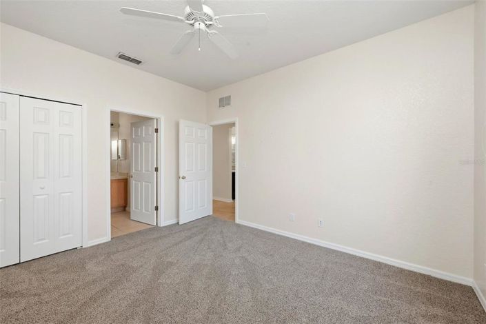 Image No.21-4 Bed Townhouse for sale