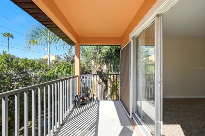 Image No.30-4 Bed Townhouse for sale