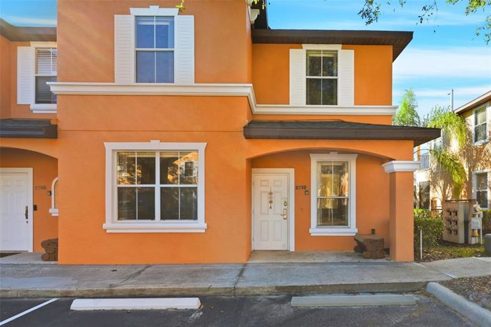 Image No.4-4 Bed Townhouse for sale