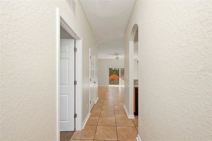 Image No.5-4 Bed Townhouse for sale