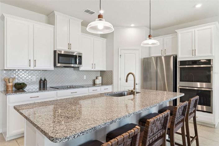 Image No.10-4 Bed House for sale