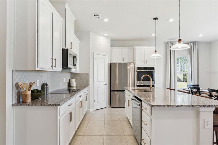 Image No.11-4 Bed House for sale