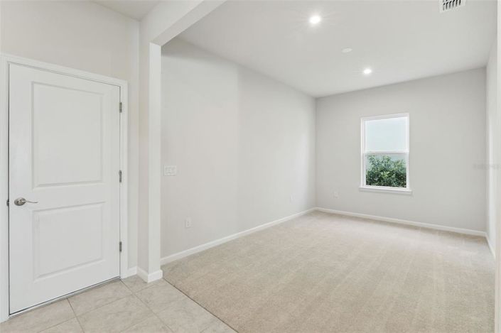 Image No.17-4 Bed House for sale