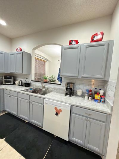 Image No.12-6 Bed House for sale