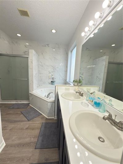 Image No.14-6 Bed House for sale