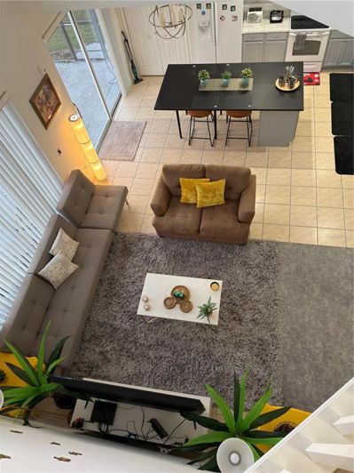 Image No.18-6 Bed House for sale