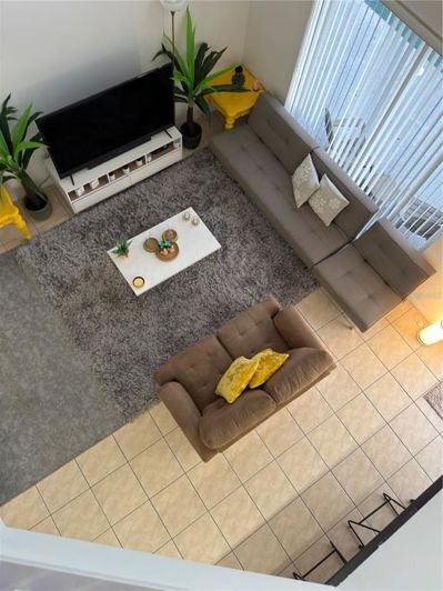 Image No.20-6 Bed House for sale