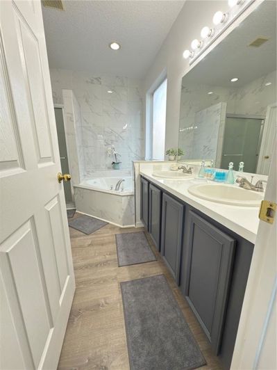 Image No.27-6 Bed House for sale