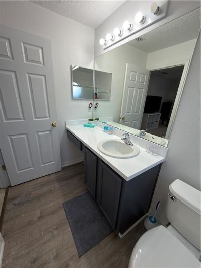 Image No.40-6 Bed House for sale