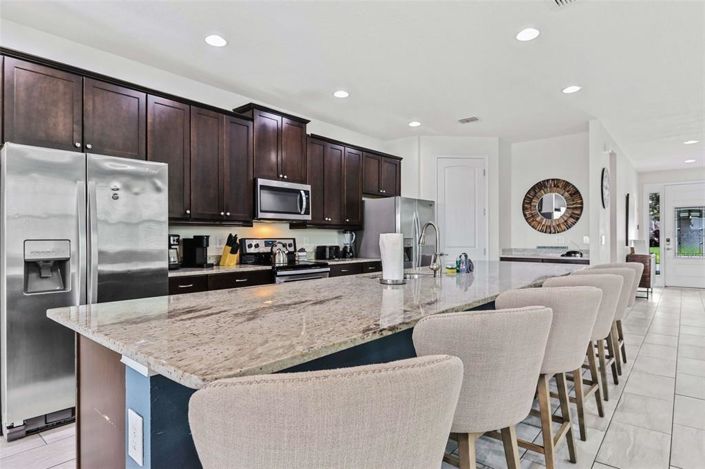 Image No.12-9 Bed House for sale