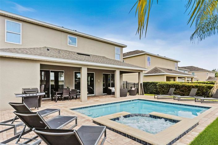 Image No.3-9 Bed House for sale