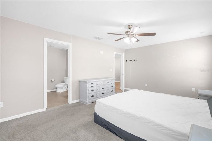 Image No.21-4 Bed House for sale