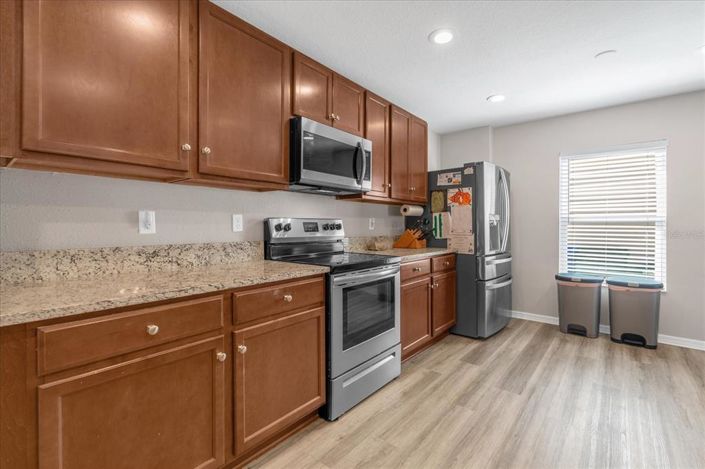 Image No.3-4 Bed House for sale