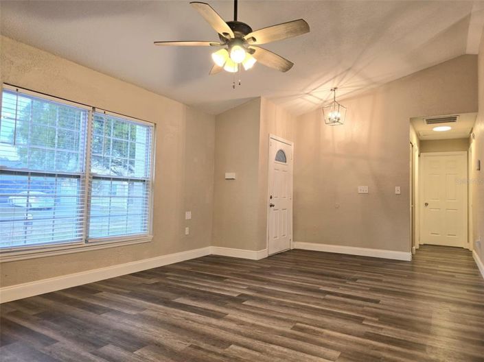 Image No.6-Maison de 2 chambres à vendre à Saint John