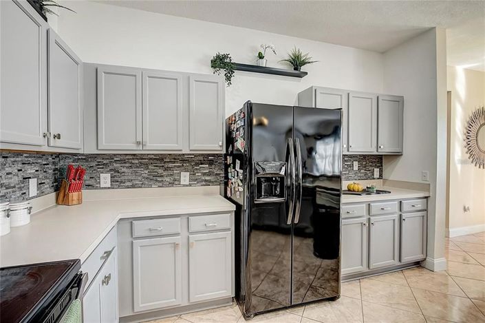 Image No.19-4 Bed House for sale