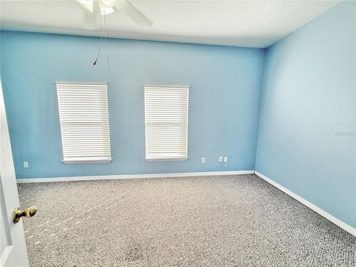 Image No.15-3 Bed House for sale