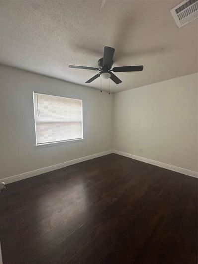 Image No.7-2 Bed House for sale