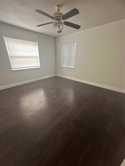 Image No.9-2 Bed House for sale