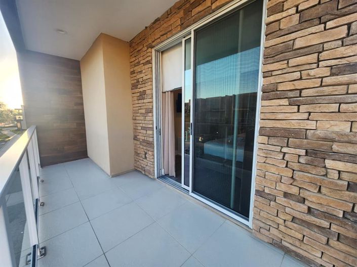 Image No.26-4 Bed Townhouse for sale