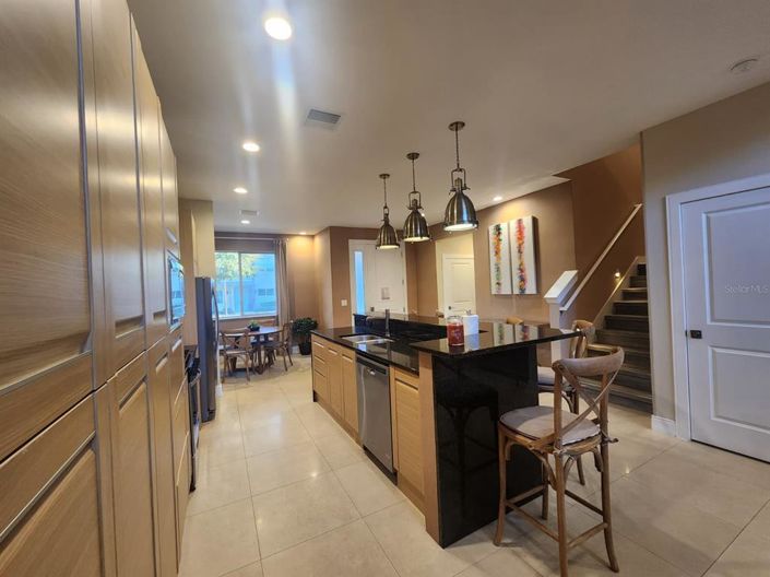 Image No.6-4 Bed Townhouse for sale