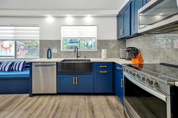 Image No.8-4 Bed House for sale