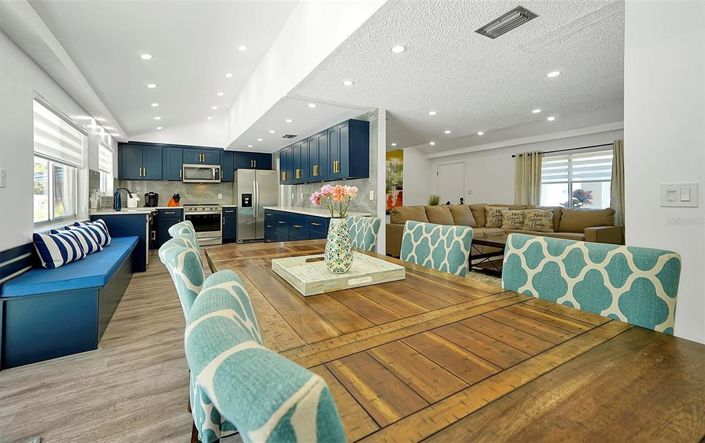 Image No.9-4 Bed House for sale