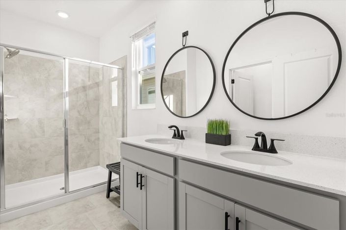 Image No.12-4 Bed House for sale