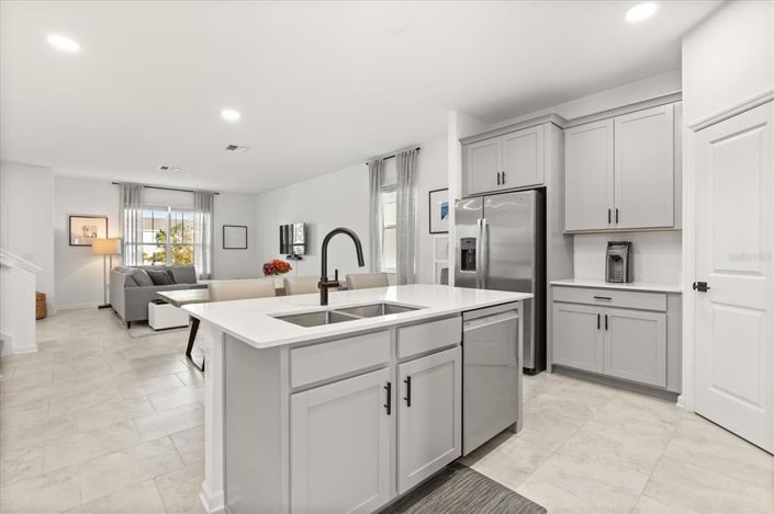 Image No.6-4 Bed House for sale