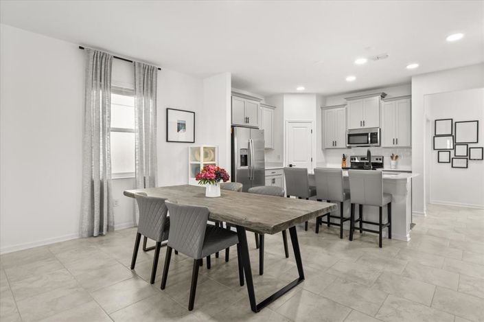 Image No.8-4 Bed House for sale